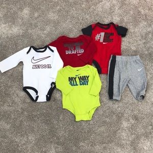 Lot of Nike Outfits